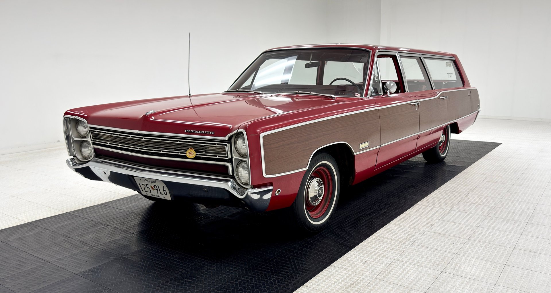 1968-plymouth-fury-iii-sport-suburban-station-wagon.jpg