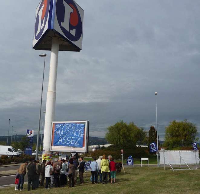 22-5-DIAPORAMA-30-ans-de-lutte_compressed-3.jpg