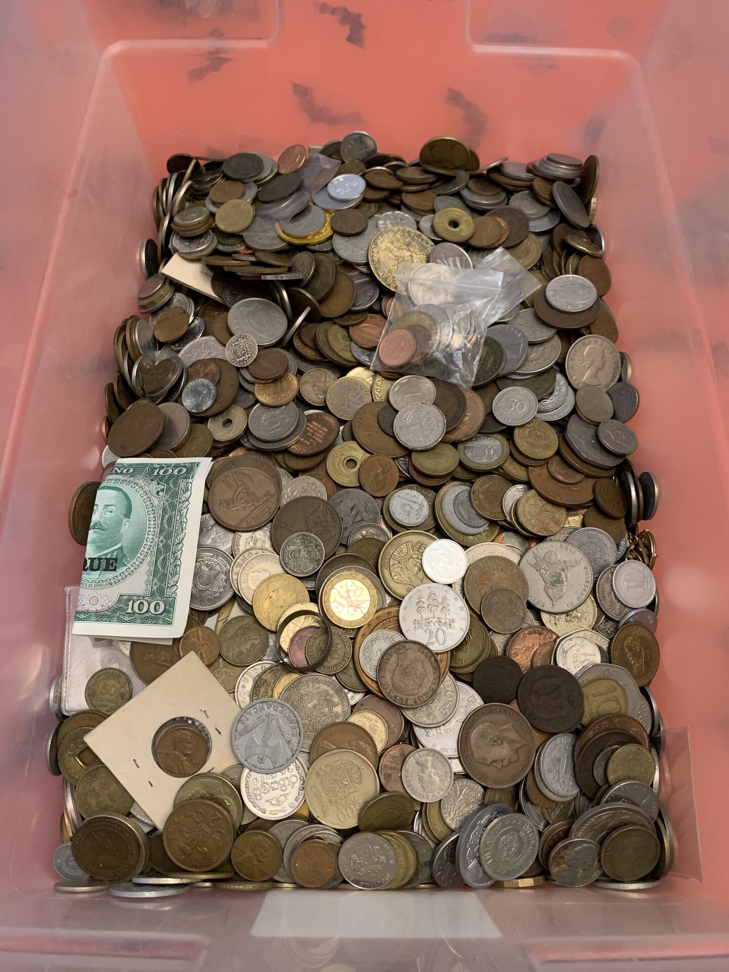 coins_bulk world_1.jpeg