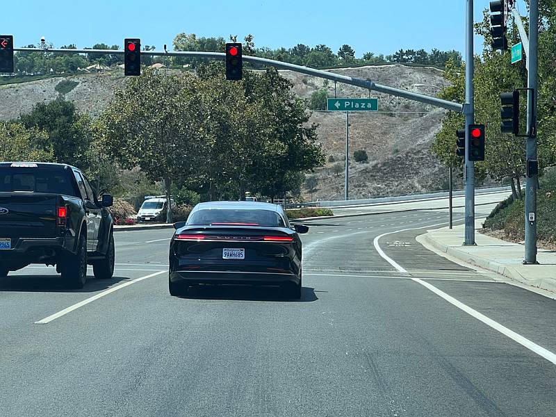 lucid_air.jpg