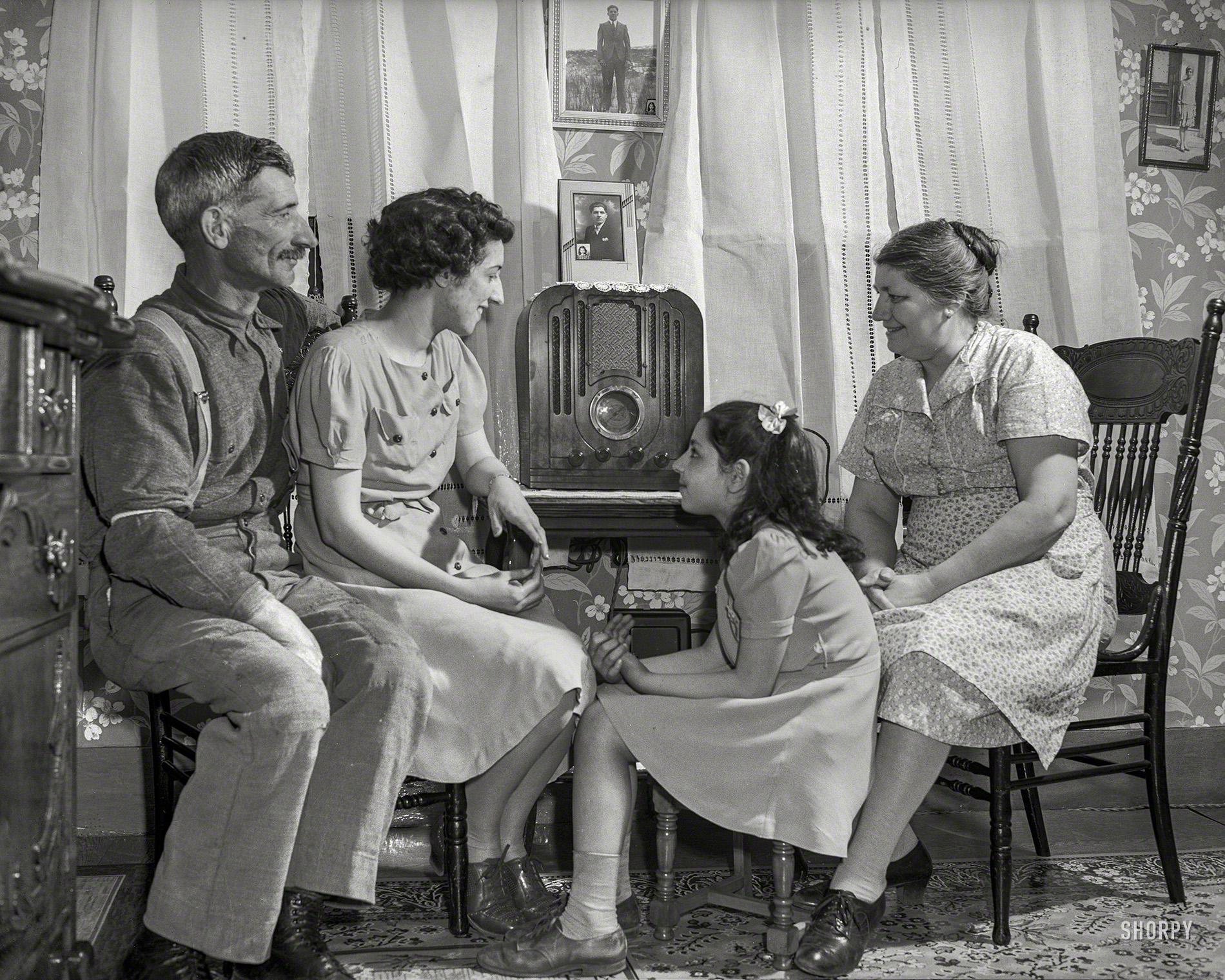 Hobbies 🪙 - Radio in your house? | Cyburbia | urban