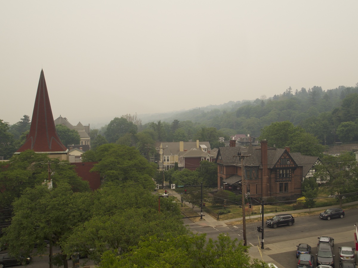 quebec fire 21.jpg