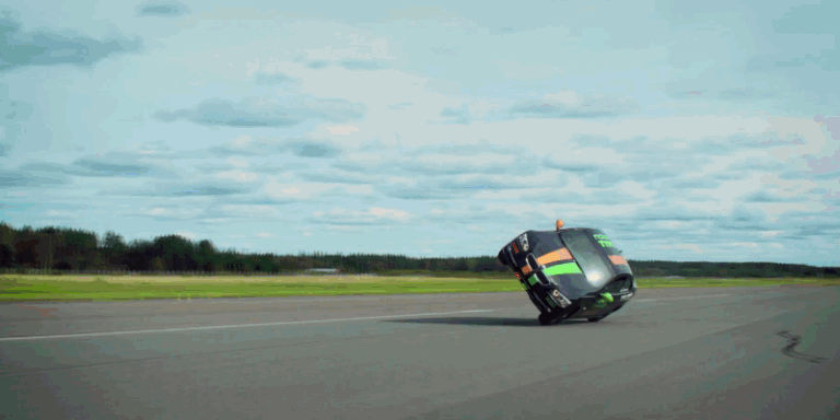 6ff32a04e0afabc122e470bf705385b4.gif